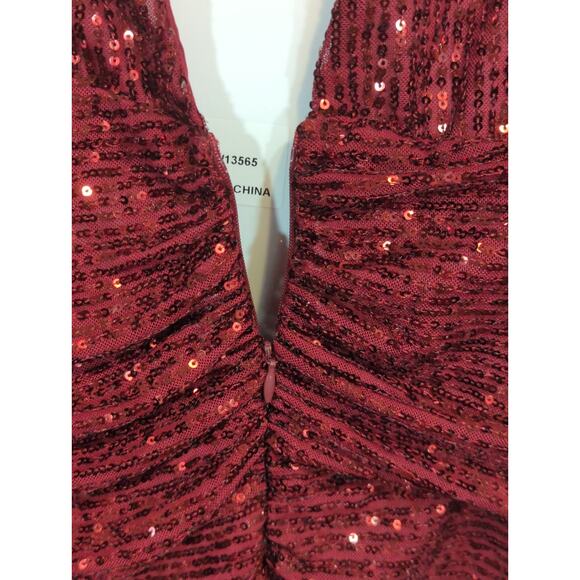 Fashion Nova Finding Love Burgundy Sequin Mini Bodycon Dress Womens Large NWT - Picture 9 of 14